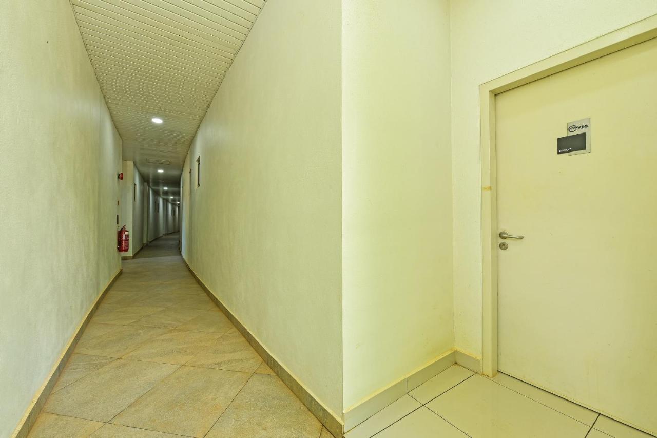 Capital O 90614 Cvia Ummul Hotel Padang Besar Exterior foto
